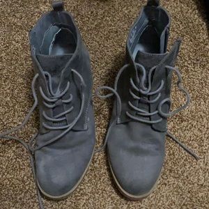 Great run around shoes-comfy